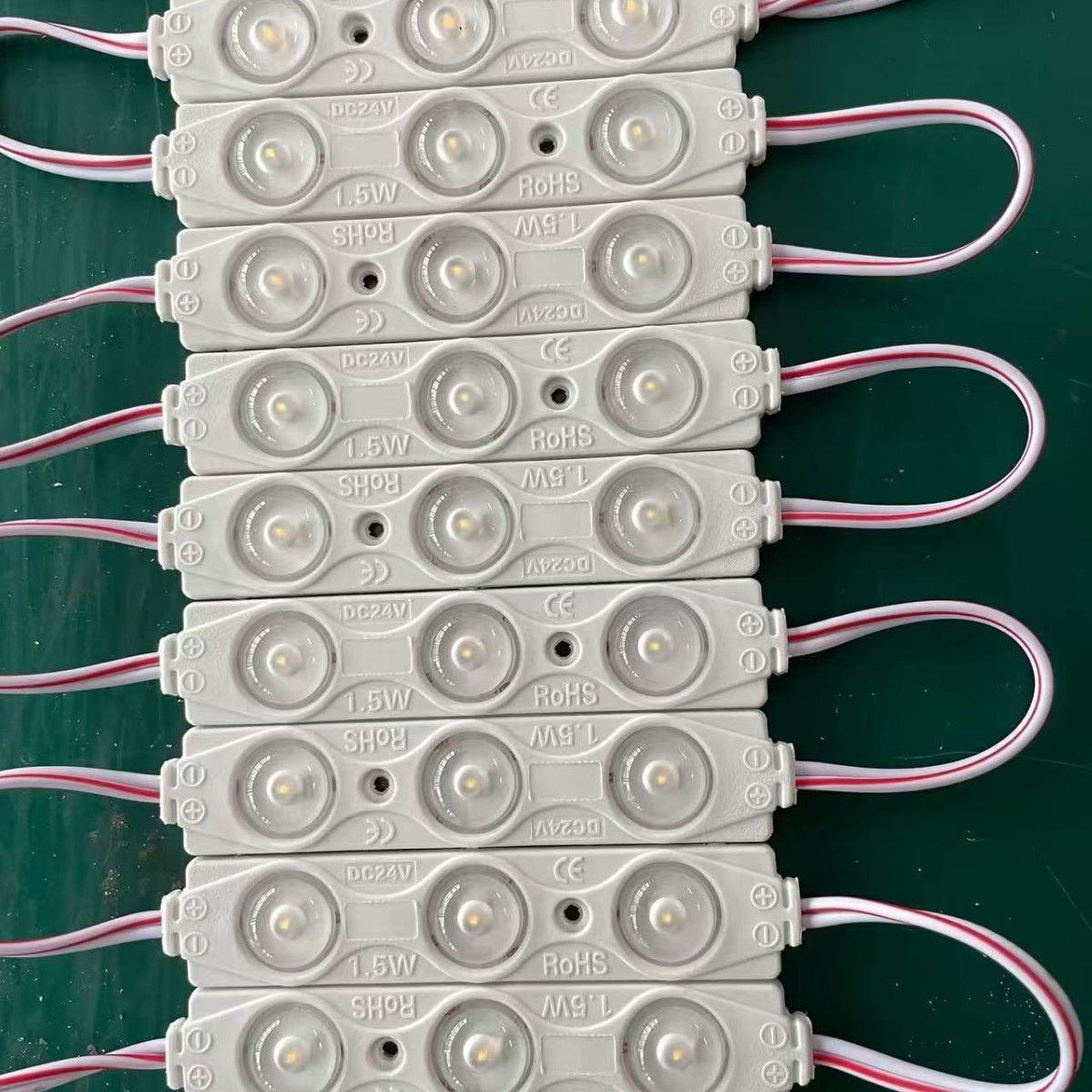 Waterproof LED advertising injection module light box 1.5W luminous word 2835 wafer chip three lamp highlight lens mold