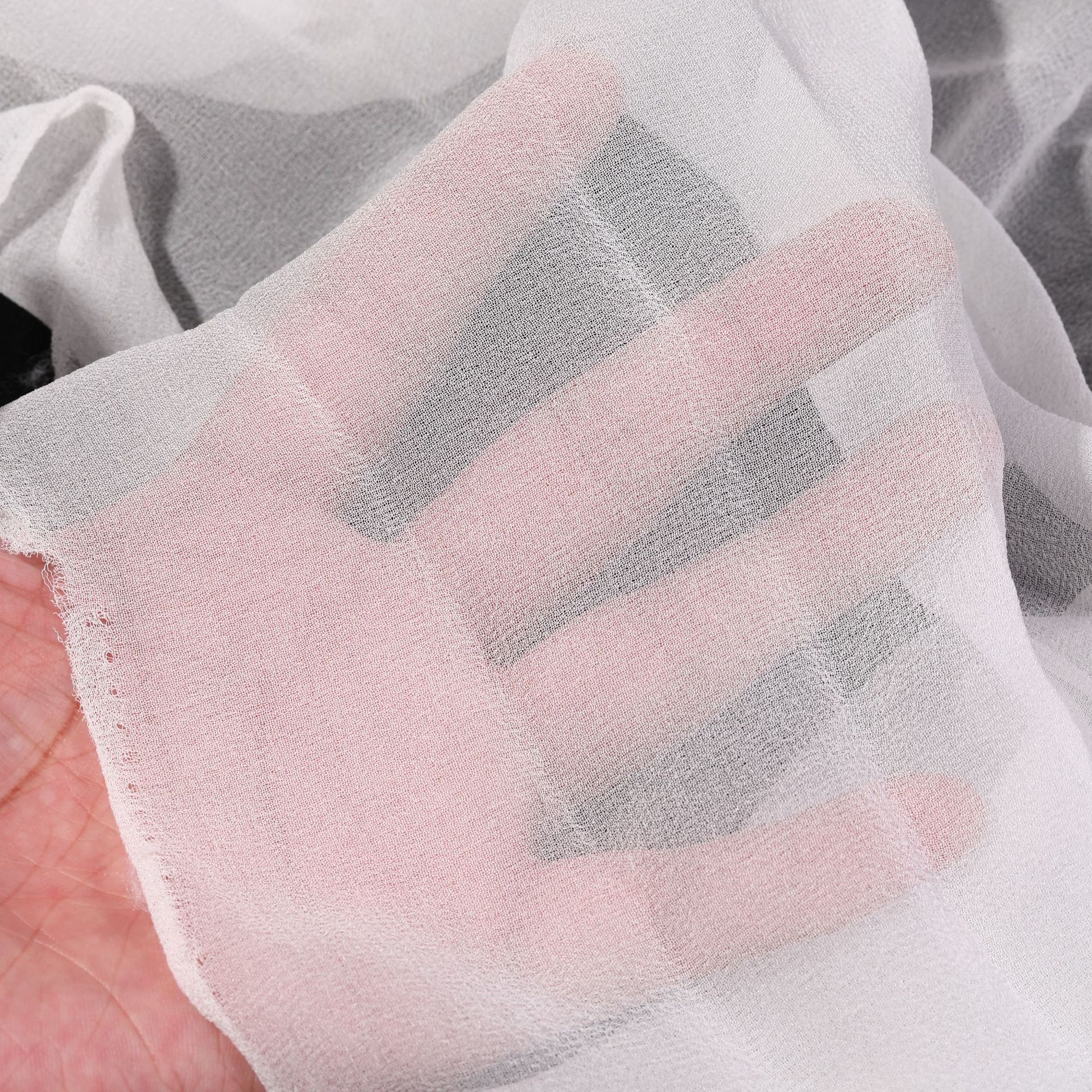 06 8mm Skin-Friendly Silk Chiffon Dance Student Comfortable and Smooth Clothing Fabric, Premium Mulberry Silk Fabric Wholesale