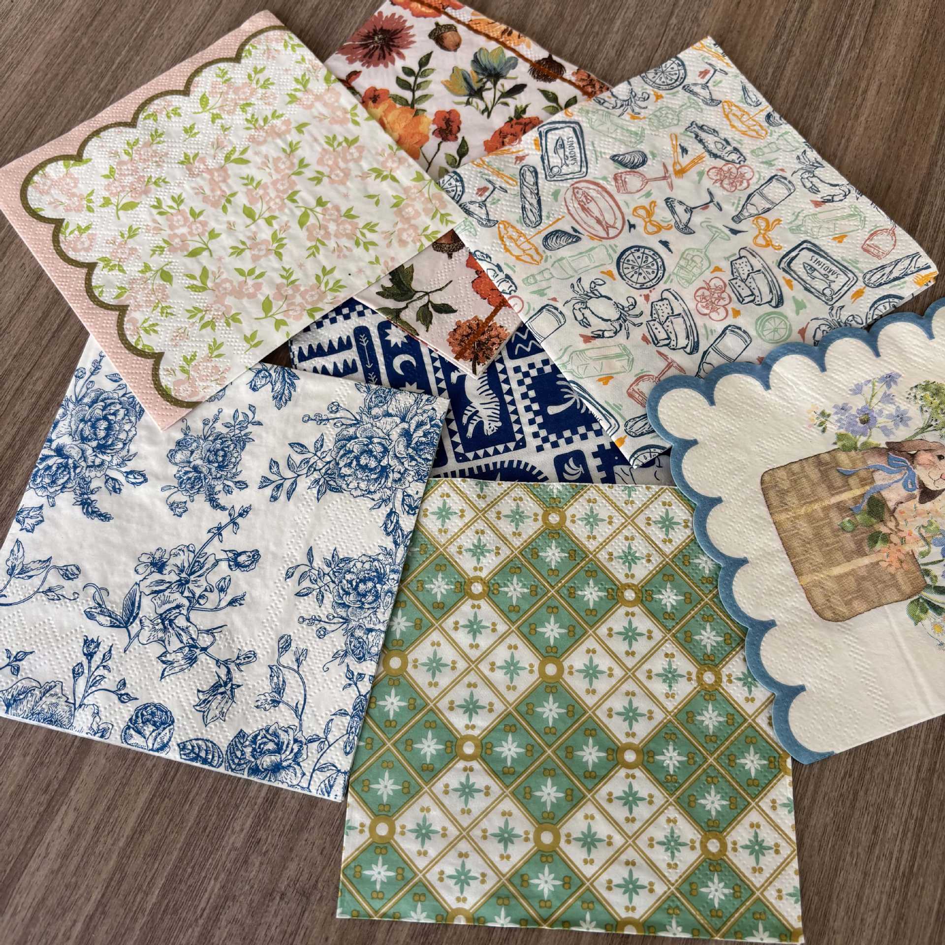 250 цветных бумажных салфеток, кастомизированные кросс-бордерные коктейльные салфетки, одноразовые праздничные салфетки, небольшая партия кастомизации