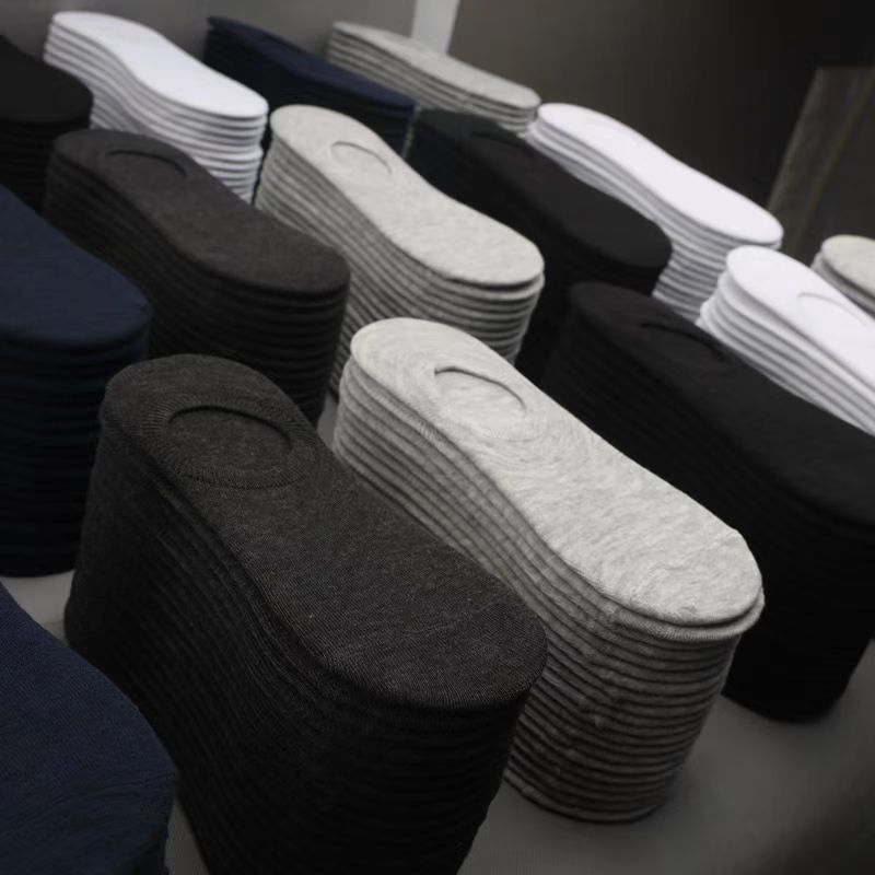 Summer thin black and white gray solid color all-match men's and women's socks shallow mouth low-top invisible socks disposable day throw socks tide