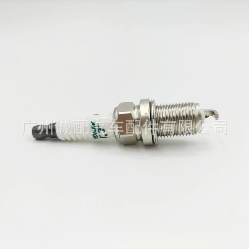 IK20TT applicable to Volkswagen Golf Lavida Honda Feng fan accord Audi A4 A6 A8L spark plug 4702