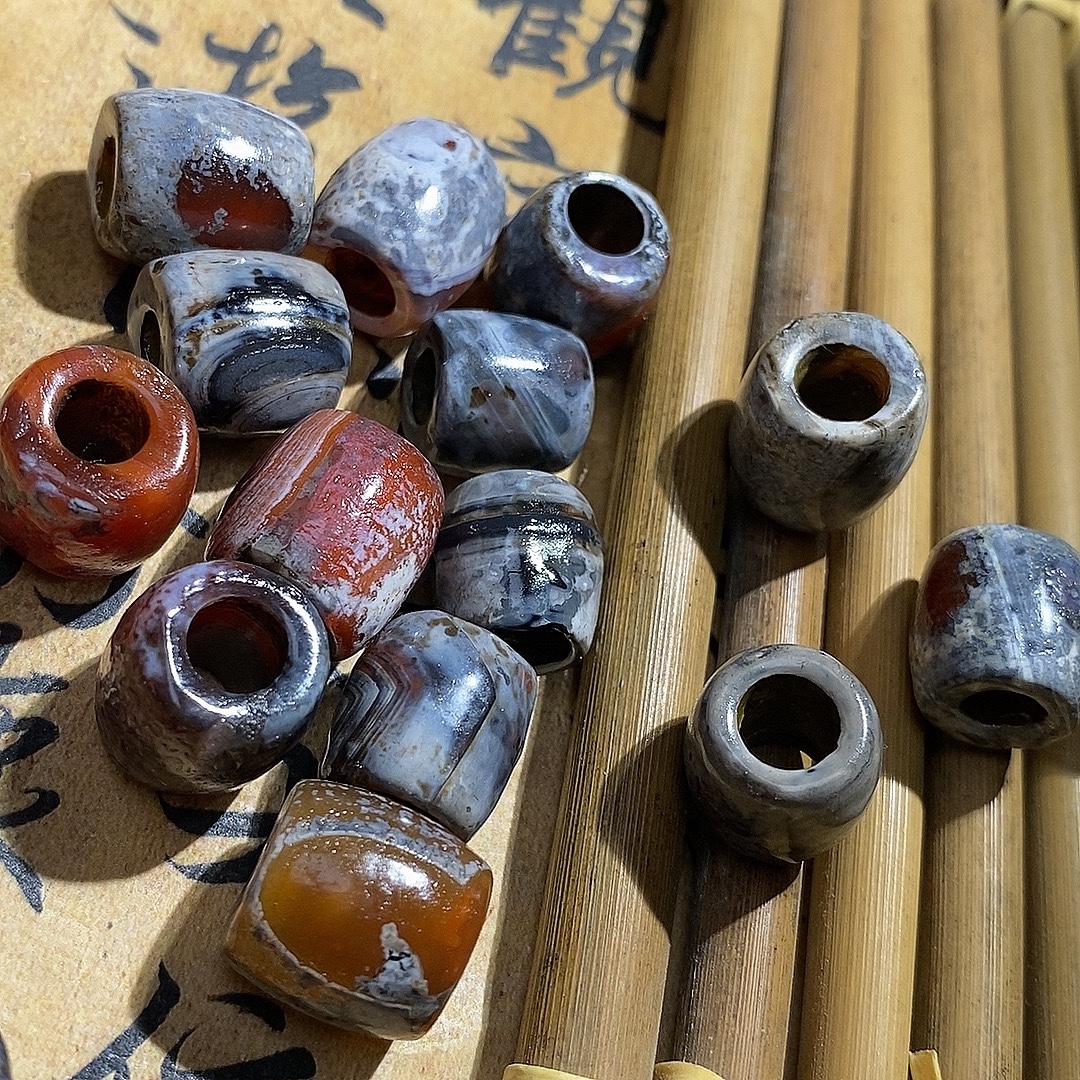 Natural Agate Large Hole DIY Scattered Beads Multi-Beads Old Agate Antique Agate Beads Red Agate Chopped Beads