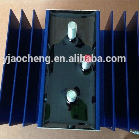 Battery isolator/battery isolation switch/main and auxiliary battery controller/battery protector 200A 12V