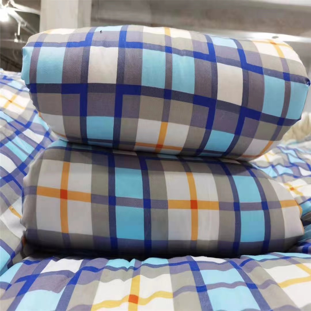 Wholesale Labor Protection Cotton Quilt Work Site Work Quilt Engineering Bedding Insulation Quilt Labor Protection Bedding Single Quilt