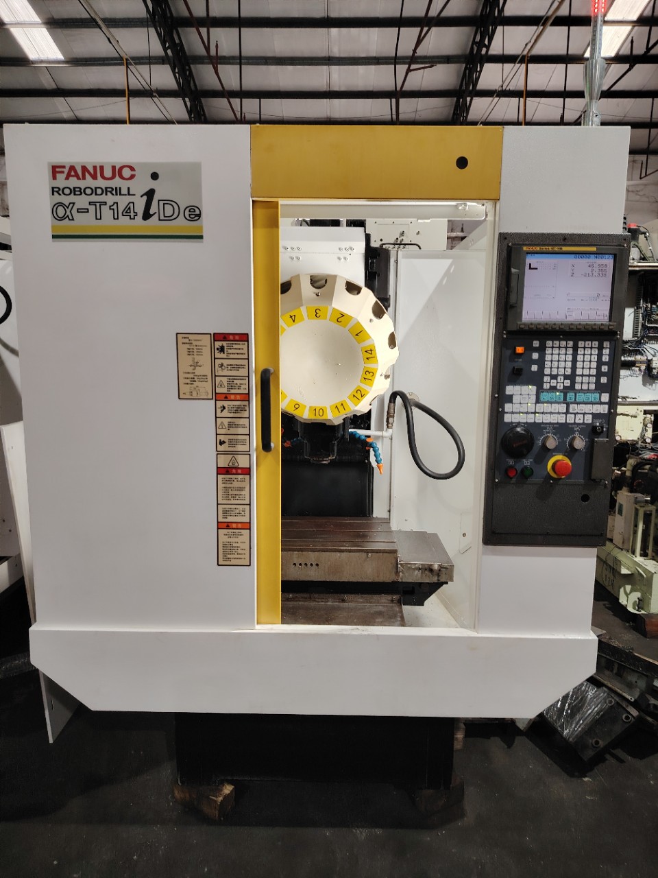 Япония Fanuc T14Ide, маленькая желтая машина, центр сверления и нарезки, система Fanuc 18I, перемещение 500X400X330