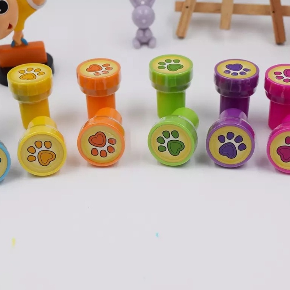 Colorful Cartoon Animal Paw Print Pattern Seal Cylindrical Plastic Toy Kindergarten Teacher Reward DIY Stamp