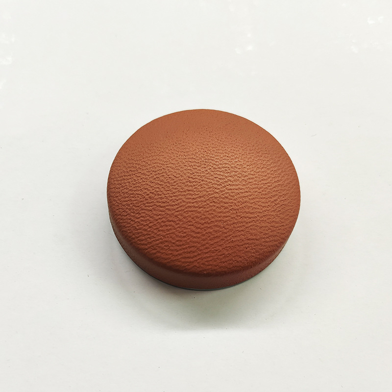 Brown hardware leather case car metal aromatherapy protective case PU case leather processing aromatherapy leather case customization