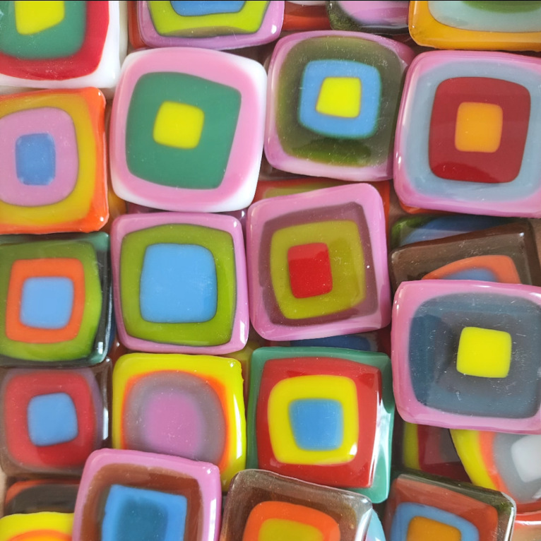 (Small Kiln 10-Piece Set) Handmade DIY Hot Melt Glass Jewelry Creative Microwave Kiln Glazed Ins Jewelry Small Stove