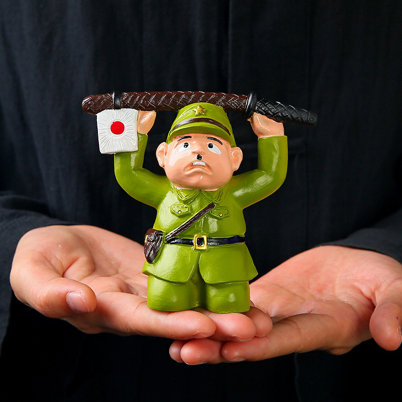 Japanese Kneeling Surrender Color-Changing Tea Pet Ornaments, Fine Tea Toys, Tea Table, Tea Tray Decorations, Tea Set Accessories