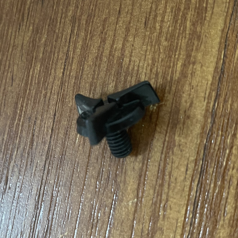 cross-country helmet tensile helmet eaves screw safety helmet plastic screw universal plastic screw cross-country helmet screw