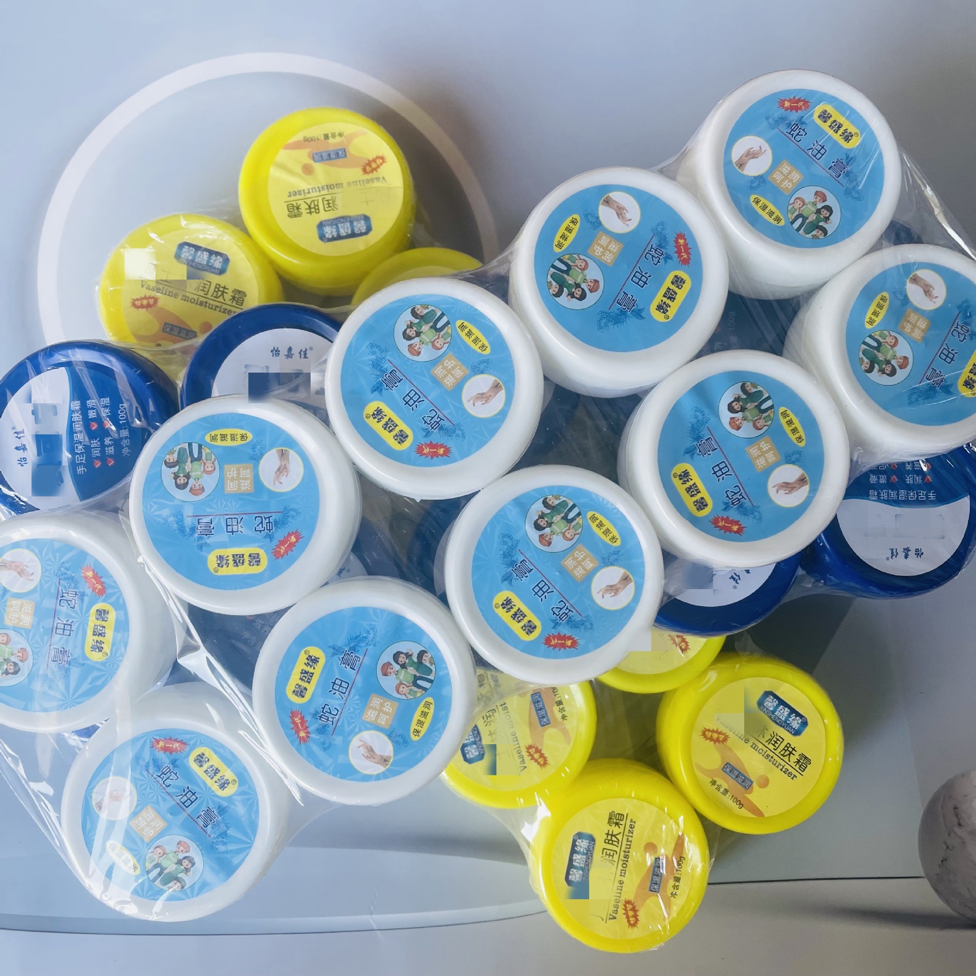 Коробка с кремом для рук увлажняющий крем для рук ежедневный домашний увлажняющий крем 1 юань 2 юаня оптовая поставка