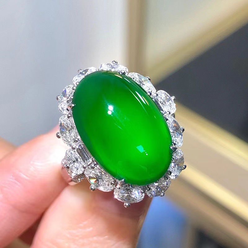 Factory wholesale silver-plated inlaid high ice green chalcedony ladies ring comparable to jade jade jade live gift goods