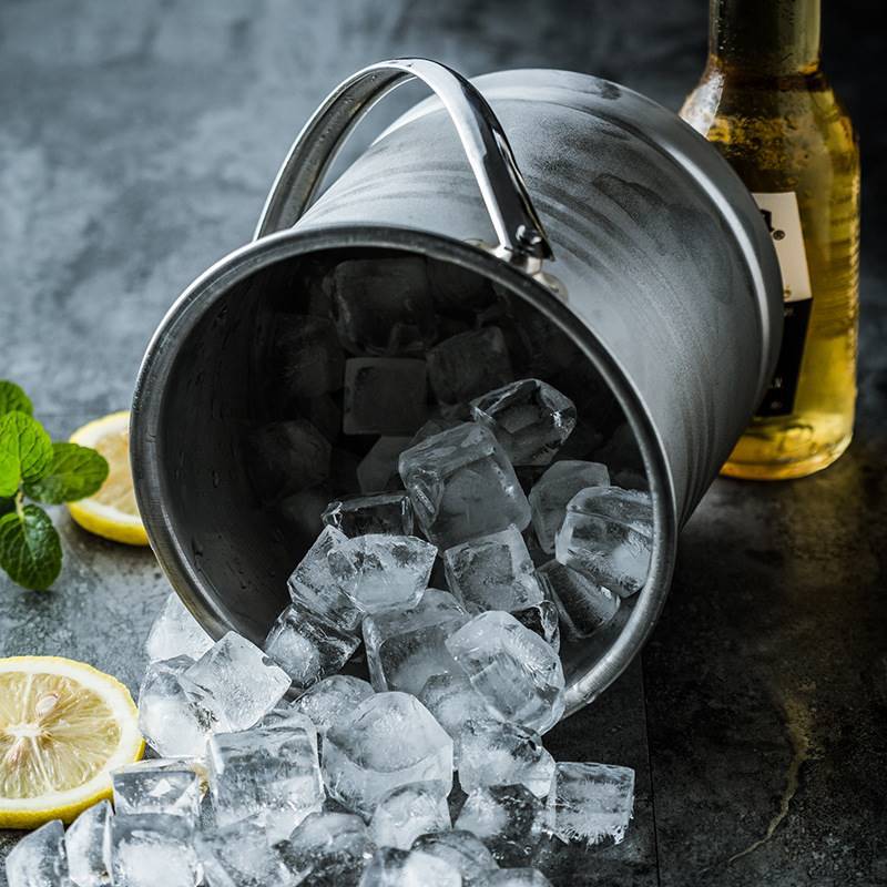 Stainless Steel Ice Barrel Bar KTV Portable Ice Bucket Commercial Ice Champagne Bucket Creative Beer Red Wine Bucket with Bucket