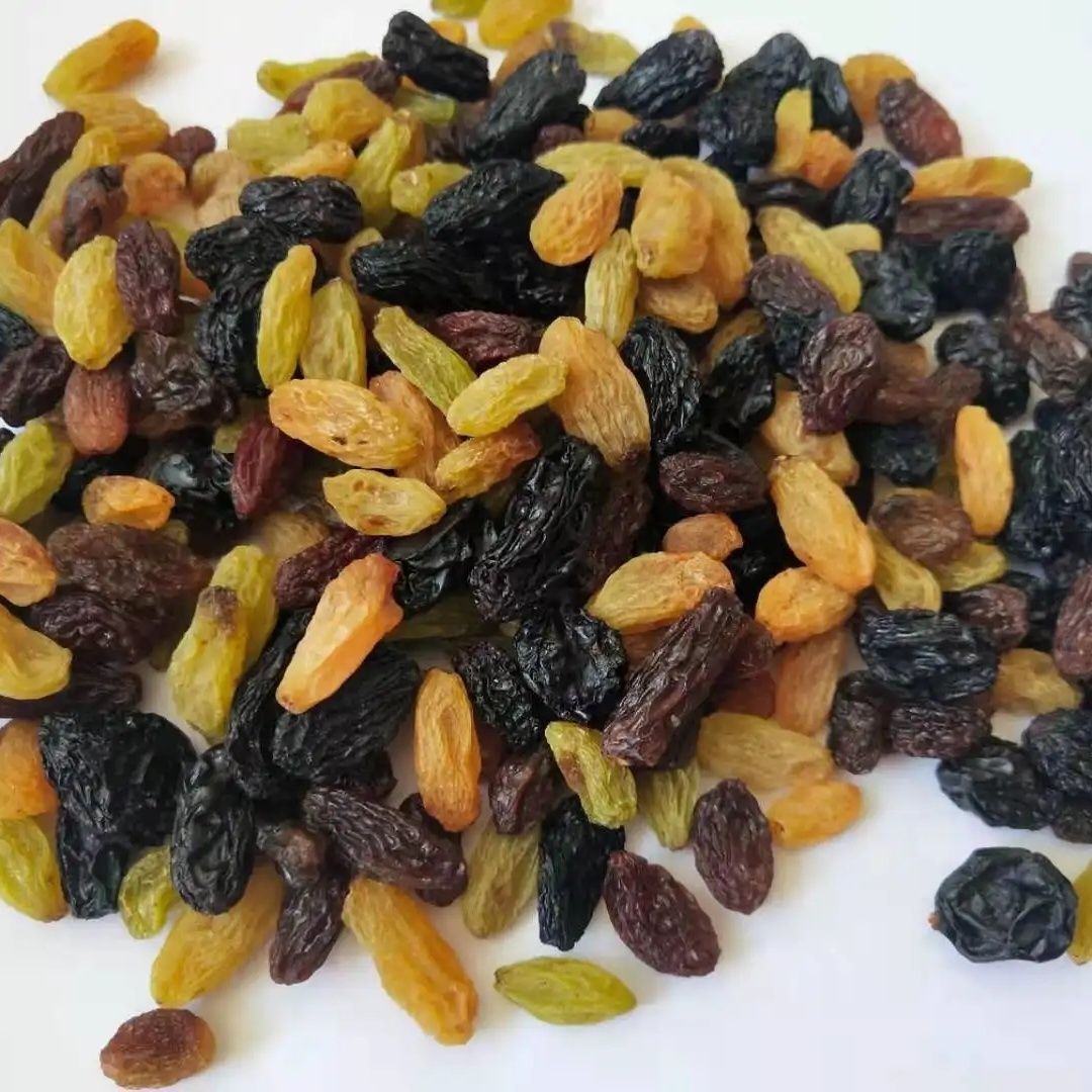 [Strict selection] Xinjiang four-color raisin wholesale a large number of 500g black gallon yellow green raisin