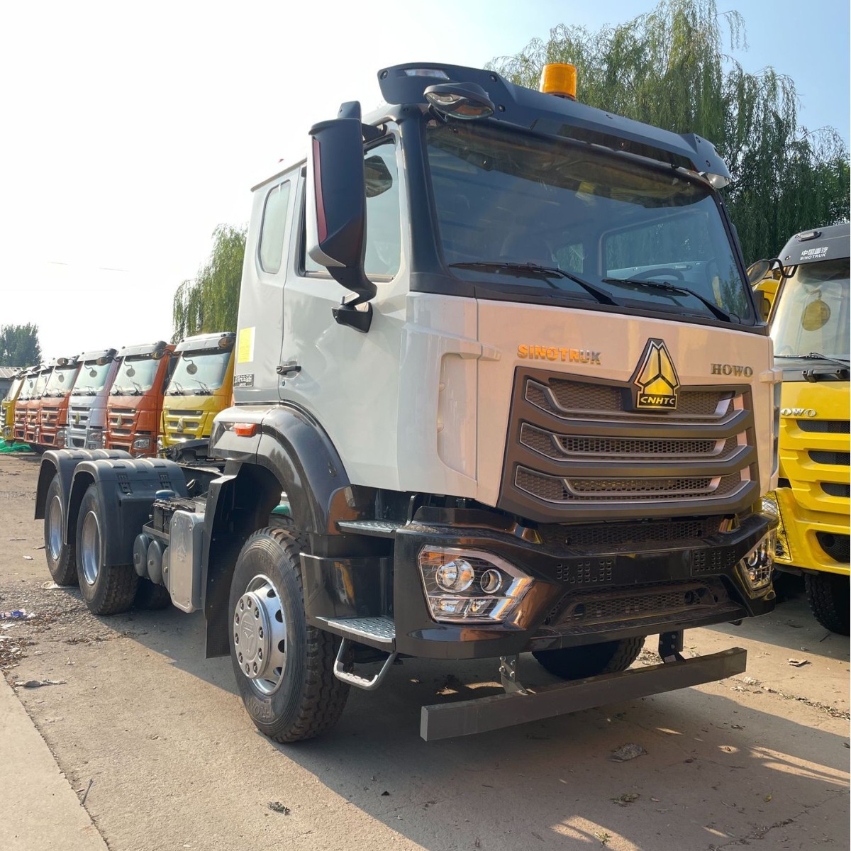 Supply Africa Howo Nx 6X4 Tractor Truck Sinotruk Howo 371/375 Horsepower Heavy Truck