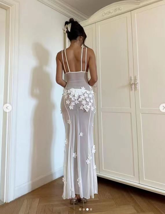 2023 Amazon European and American cross-border new women's V-neck lace stitching sleeveless waist hollow lace dress