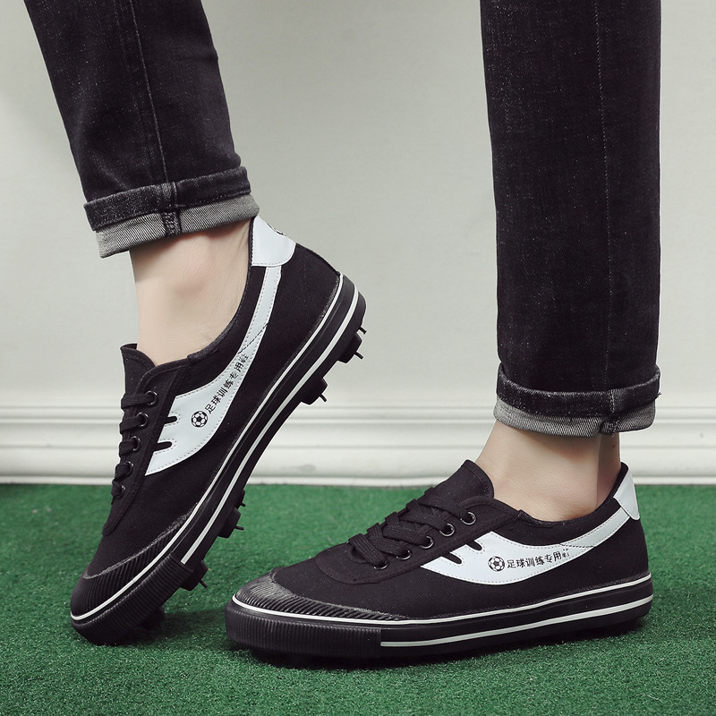 New style football shoes men's and women's football shoes men's and women's football training shoes non-slip wear-resistant rubber nails canvas football shoes