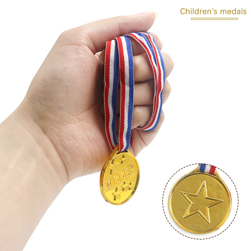 Детская пластиковая медаль спортивного мероприятия Золотая звезда электропластиковая игрушка Пятизвездочная медаль кросс-бордерная вечеринка Маленький подарок