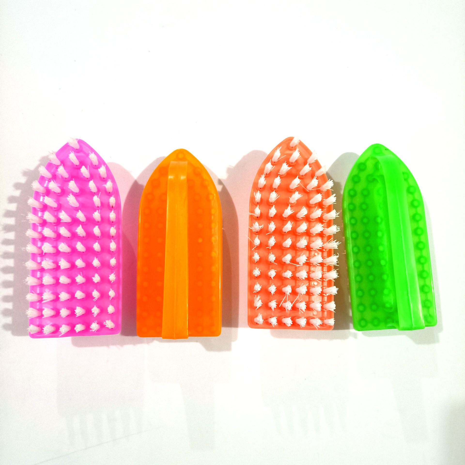 Iron Shoe Brush, Square Brush, Laundry Brush, Clothes Brush, Plastic Clothes Brush, Cleaning Brush, Home Daily Use 1 Yuan Supply
