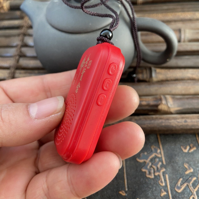 Factory price wholesale charging elderly music walkman 30 old treasure read neck meditation music machine with data cable