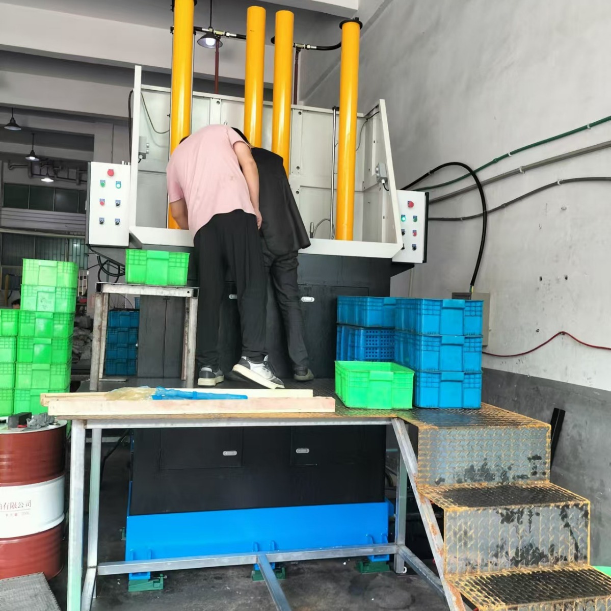 Manufacturer Supplies Vertical Sliding Bed Equipment L5220-1400Mm Vertical Double-Cylinder Double-Station Vertical Sliding Bed