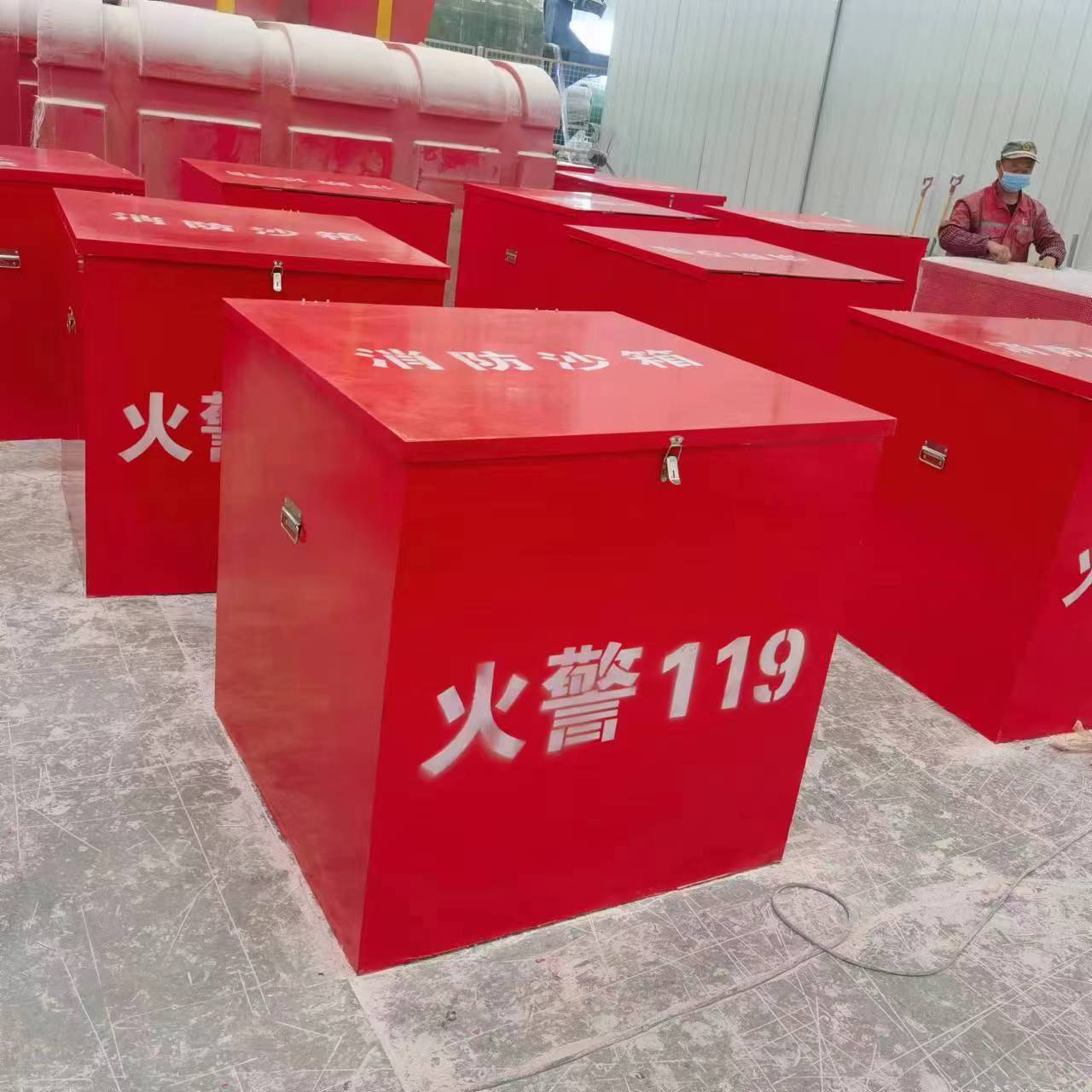 Fiberglass Fire Sand Box, Fire Equipment Box for Ships and Chemical Plants, Fire Extinguisher Box, Anti-Corrosion and Aging-Resistant Stainless Steel