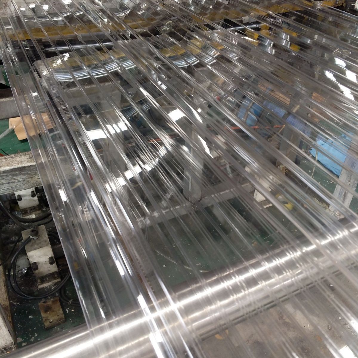 Factory Direct Supply Pc Sunroof Tiles 1.9-3.0 Thick in Stock, Instant Delivery, Tested to Withstand Category 13 Typhoons and Hail Impact