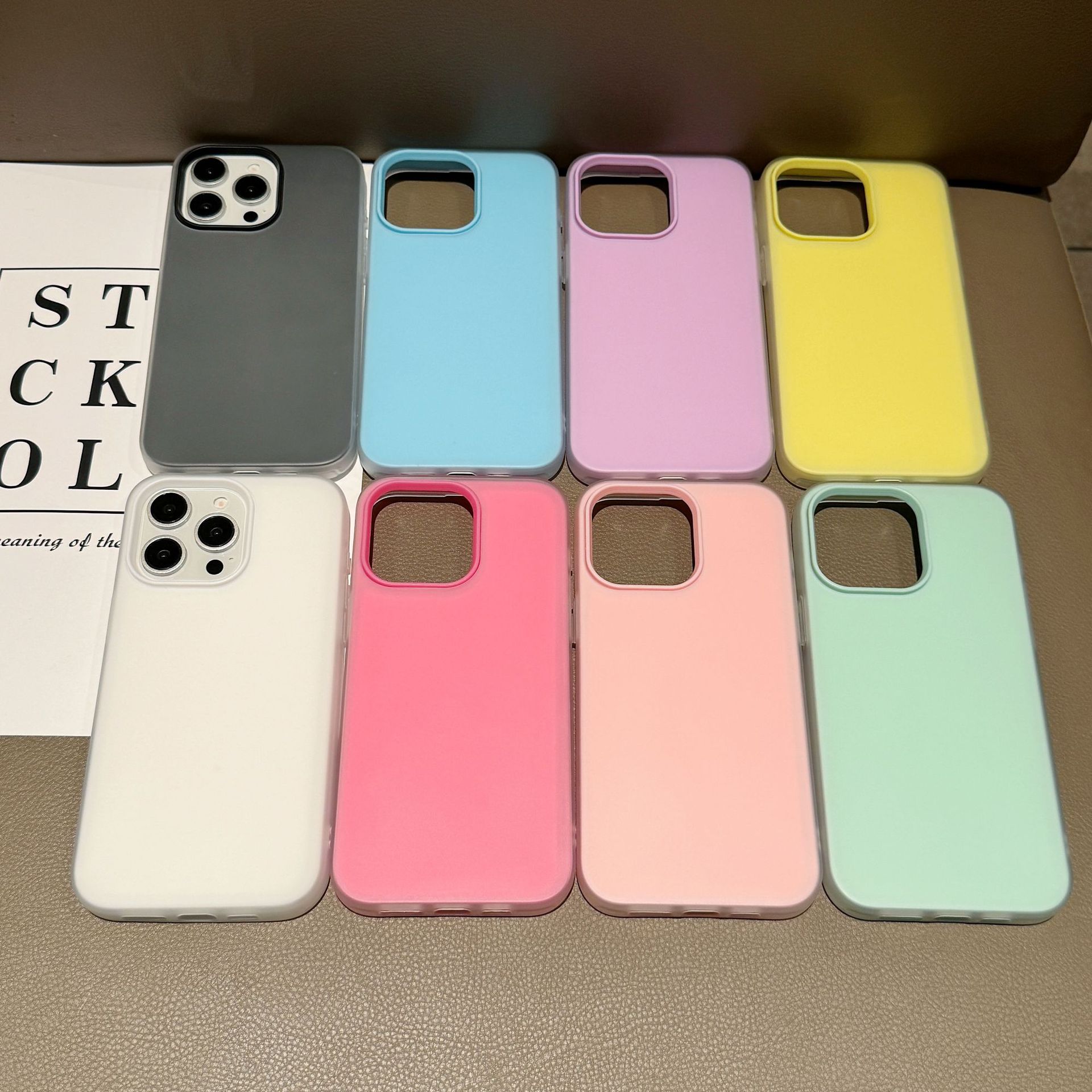 Suitable for Apple 17 Mobile Phone Case Two-In-One New Jelly Large Hole Mobile Phone Protective Cover 16Pro Pure Color Anti-Fall