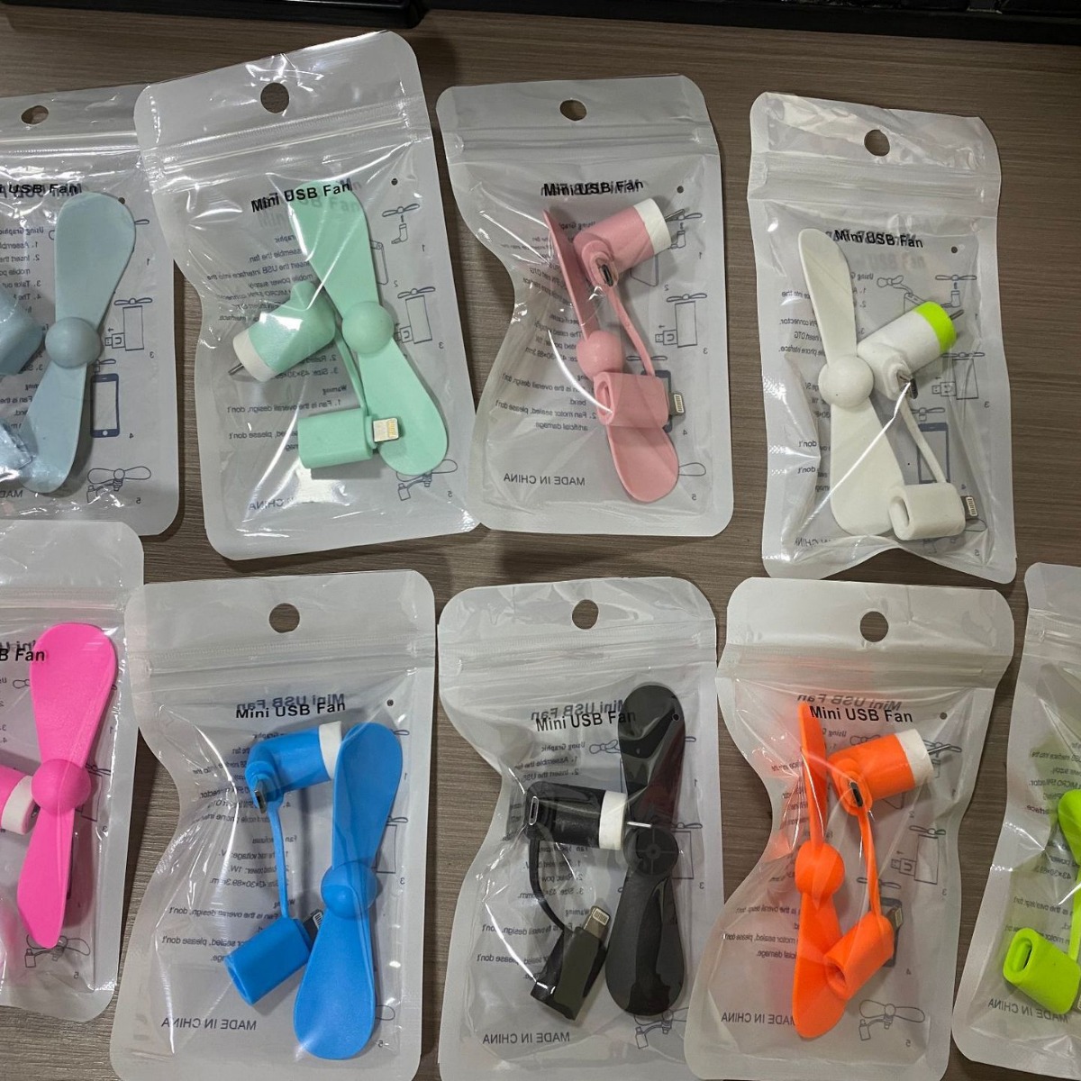 Cross-Border USB Mobile Phone Small Fan Android Type-C Apple Three-In-One Handheld Mini Fan Manufacturer Wholesale