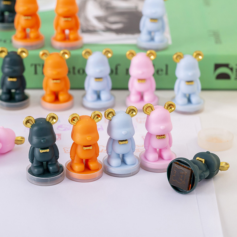 Cartoon Toy Seal Kindergarten Teachers Reward Toy Cute Bear Round Children's Educational Plastic Seal