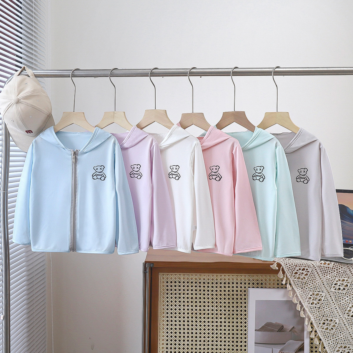 Тонкая одежда для защиты от солнца из льняного шелка для детей Дышащая одежда для мальчиков и девочек Летняя солнцезащитная одежда