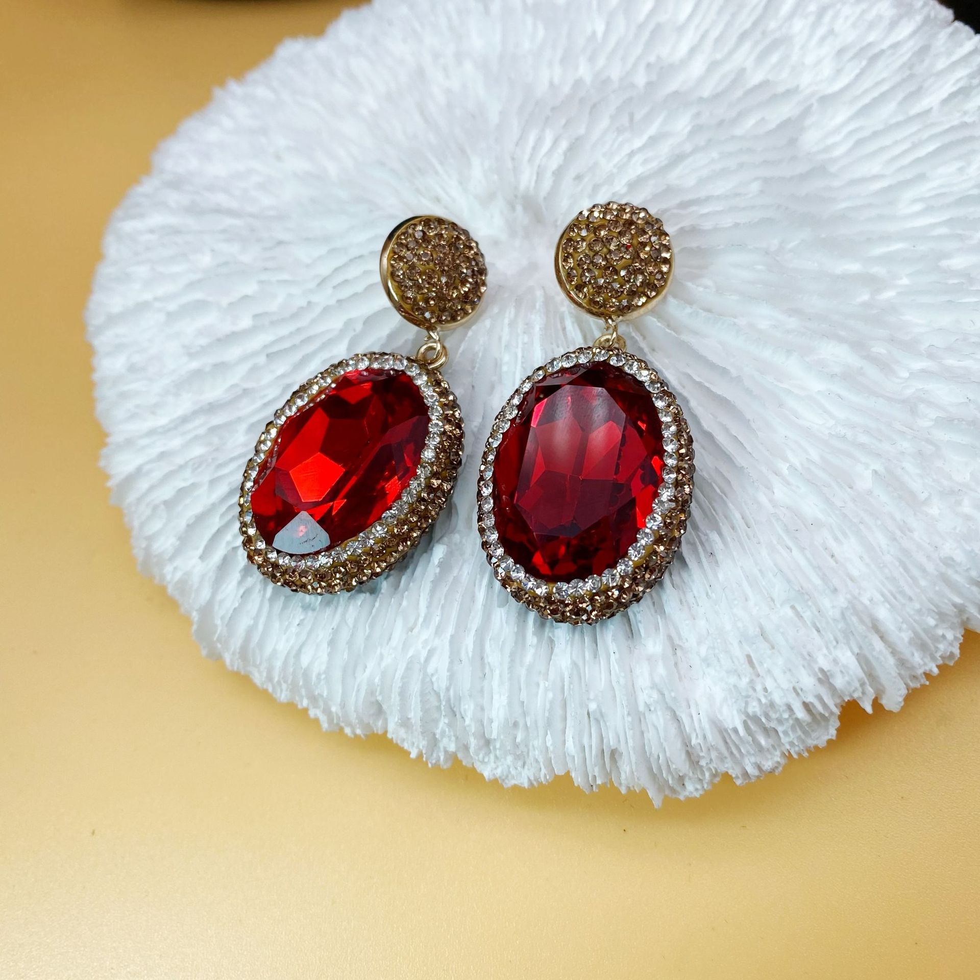 Новые серьги из кристаллов Swarovski для женщин среднего возраста, высококачественный французский ретро-дизайн, популярные серьги