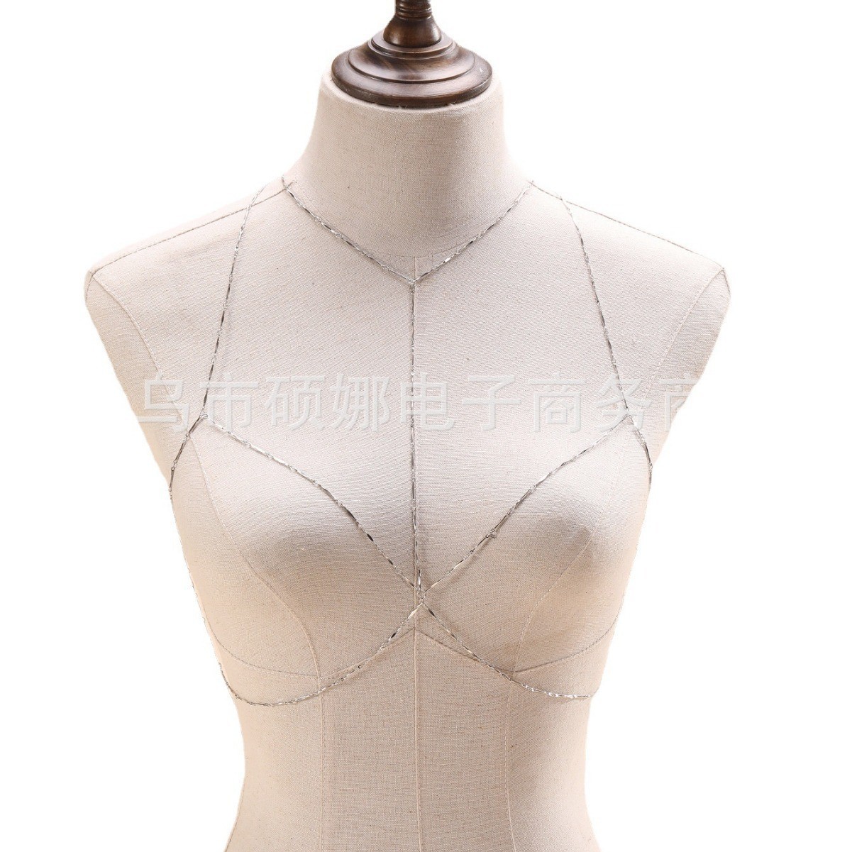 Factory wholesale in stock explosion beach vacation bikini sexy fashion chest chain ins color body chain chest chain