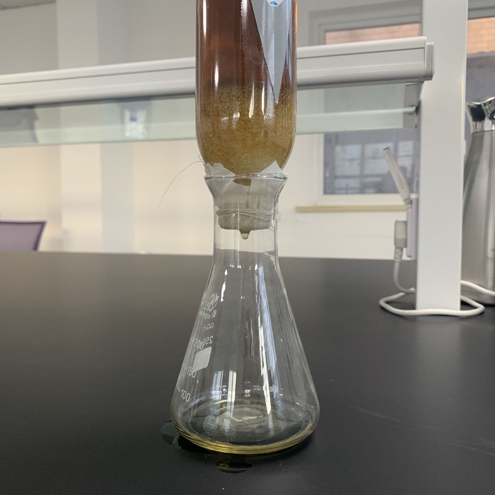 Ready Supply of Silicone Sand, Industrial Grade Oil Decolorization and Decolorization Adsorbent, Impurity Removal and Moisture Removal, White Filter Sand