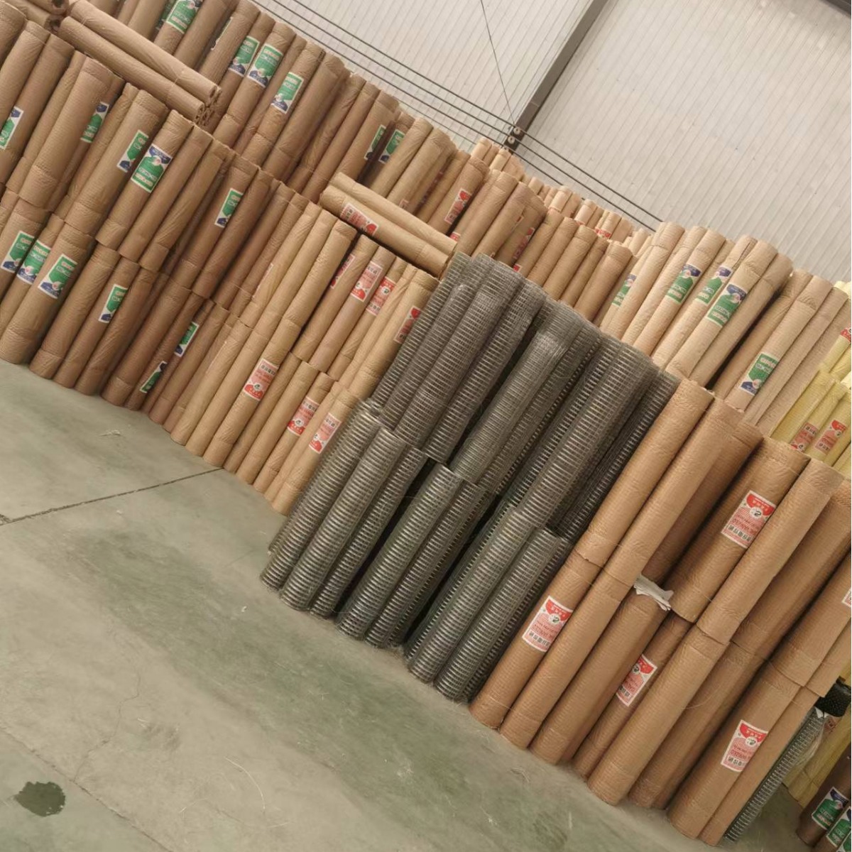 Grid Steel Wire Mesh Galvanized Wall Welding Mesh Wire Mesh Protective Mesh Plastering Steel Mesh Anti-Crack Hanging Mesh Breeding Fence