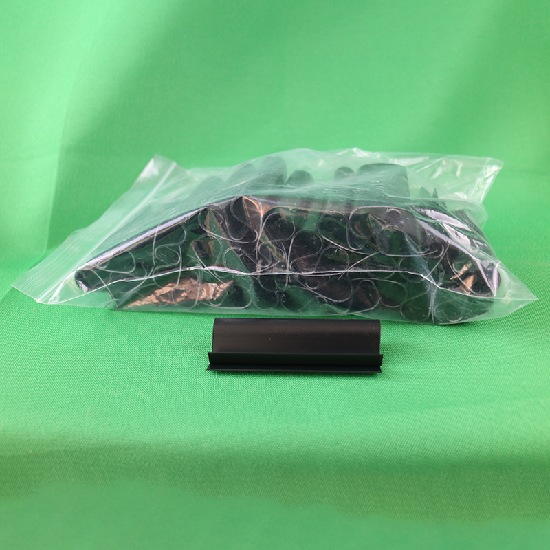 Processing of Special-Shaped Abs Ear-Shaped Clips, Greenhouse Clips, R-Shaped Clips, Pool Cloth Clips, Wholesale from Manufacturers