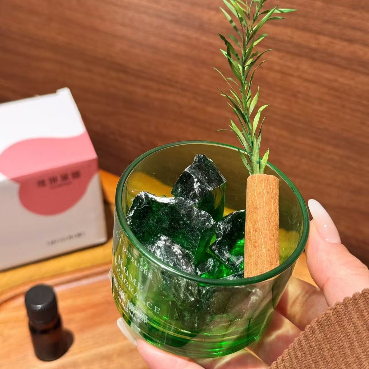 Crystal Essential Oil Aromatherapy Weilin Dina Factory Direct Hair Forest Cinnamon Dried Flower Diffuser Stone Aromatherapy Ornaments Xiaohong