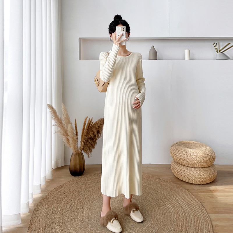 Pregnant women's clothing autumn and winter long bottoming underwear sweater dress fashionable loose simple pregnant women's knitted dress with Overcoat
