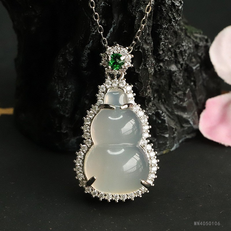 Атташе натуральный ледяной белый агат тыква кулон халцедоновое ожерелье национальный стиль ювелирные изделия фабричная оптовая продажа MN 4050106