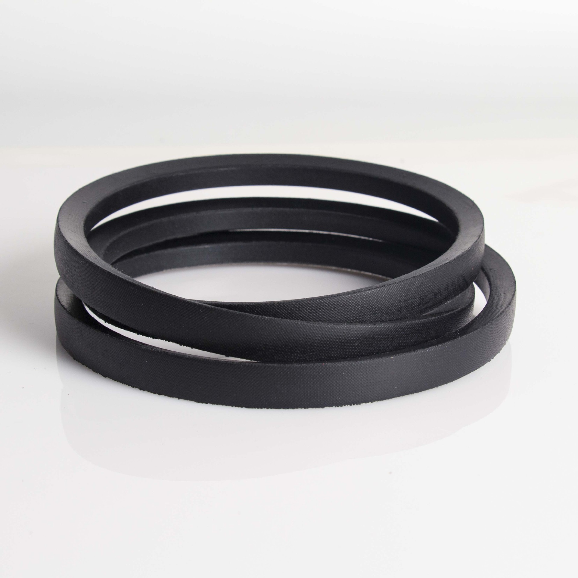 Factory Direct Sales Triangle Belt A/B/C Type Industrial Transmission Belt High Speed Anti-Skid Oil Resistant and High Temperature