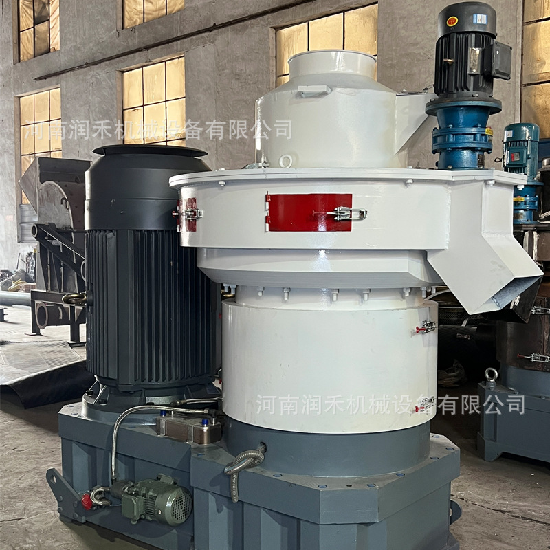 Small Peanut Shell Nut Shell Granulator Ring Die Activated Carbon Granulator Wood Sawdust Granulation Complete Set of Equipment