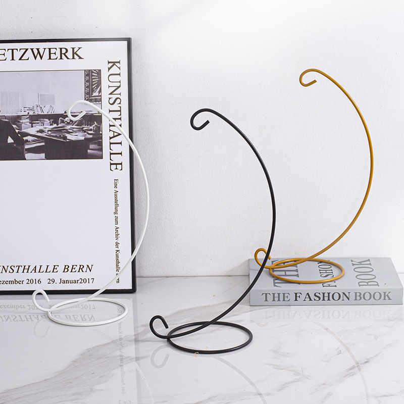 Wholesale semi-circular home decorative micro landscape hanging bottle iron rack cartoon Barbie doll cradle hook bracket