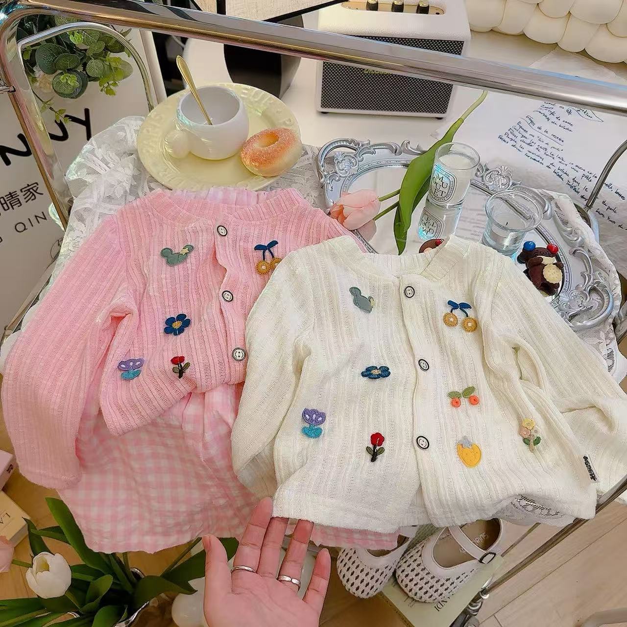 Новая детская футболка с длинным рукавом 2025, мультяшный милый свитер-кардиган