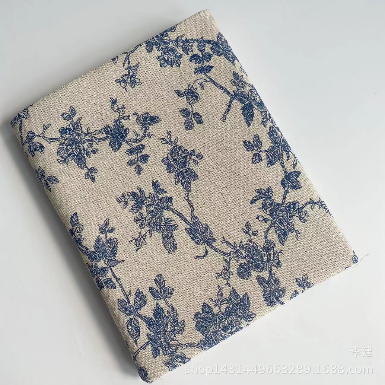 Professional Printing and Dyeing Linen Fabric Linen Cloth Printing Vintage Blue Flower Tablecloth Background Cloth