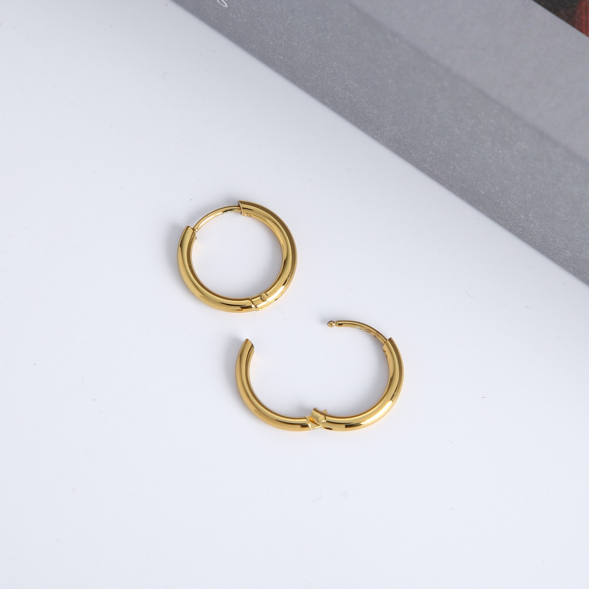 Cross-Border Classic Daily Plain Metal Earrings for Women Korean Simple Personality Versatile Temperament Fashion Earrings Earrings