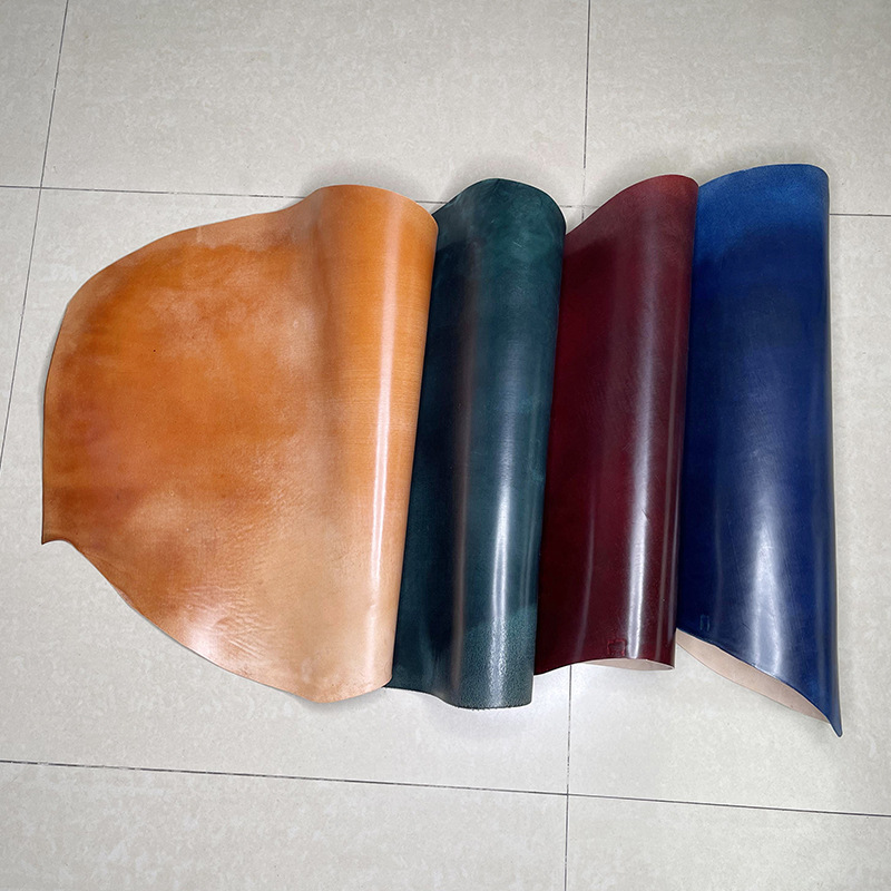 Horse Hip Leather Italian Leather Embryo Can Be Hand-Painted Mirror Leather Color Vegetable Tanned Mirror Horse Leather Source Manufacturer