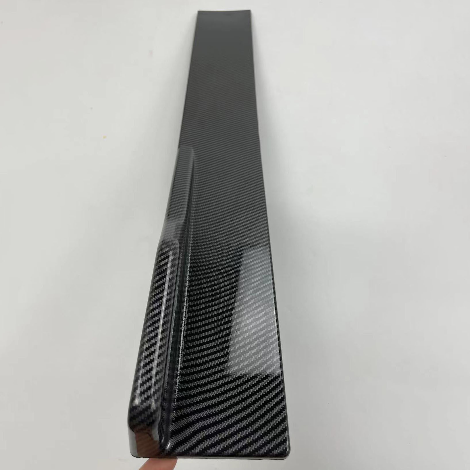 Car modification universal side skirt both sides big surrounded bright black car Big surrounded side skirt body anti-collision side shovel