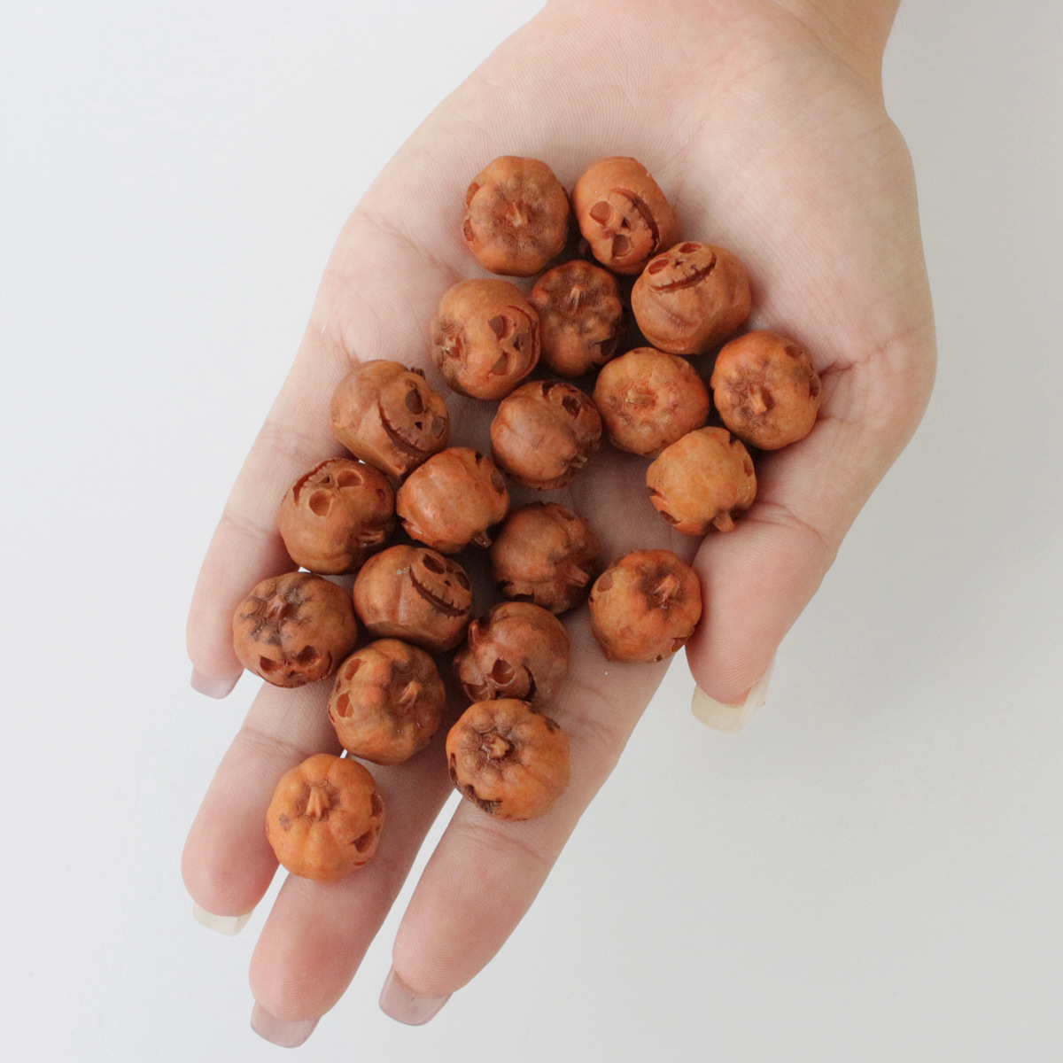 Halloween small pumpkin resin potted plant ornaments cute mini pumpkin horror atmosphere small ornaments in stock wholesale