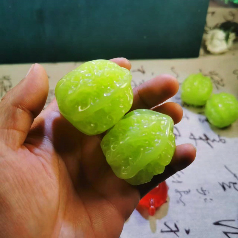 New Luminous Wen Play Walnut Plate Play Handball Color Change Amber Handlehold Elderly Fitness Ball Young Keyboard Hand Exercise