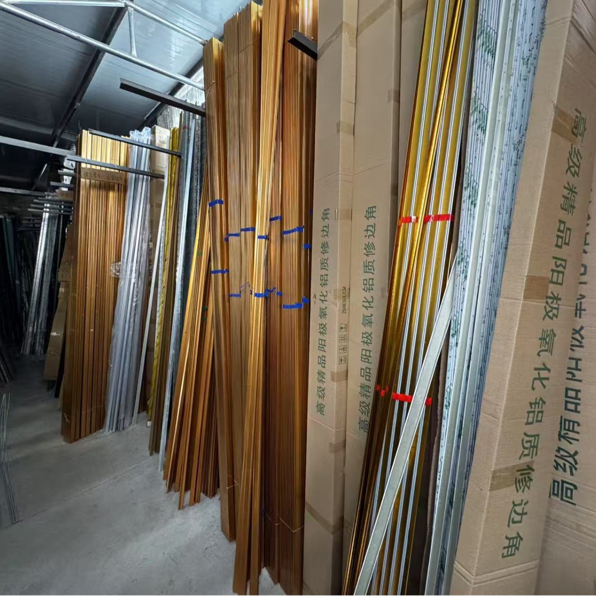 (Sear Customer Service before Taking a Photo) Screw M8 Expansion Bolt Screw Ceiling Keel Triangle Accessories Ceiling Material Screw